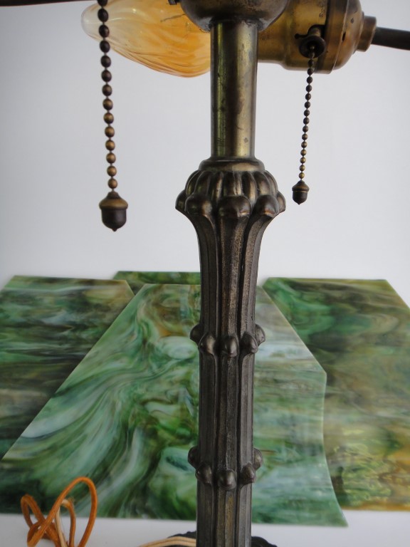 Vintage Tiffany Style Art Nouveau  Slag Glass Lamp