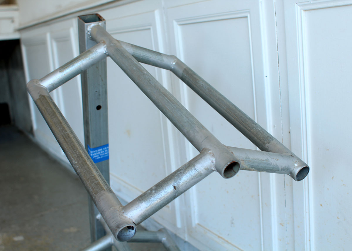 Cast Metal Wall Mount Saddle Rack