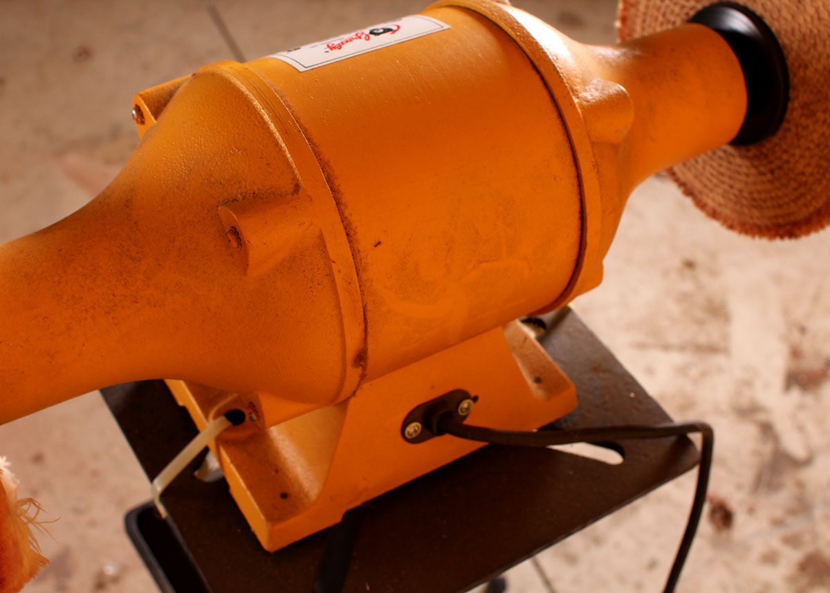 Grizzly Industrial 8" Buffer with Stand