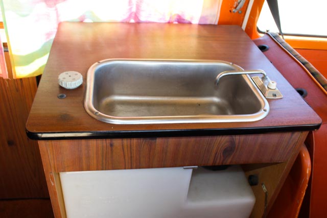 Vintage 1974 Volkswagen Pop-Up Transporter Bus