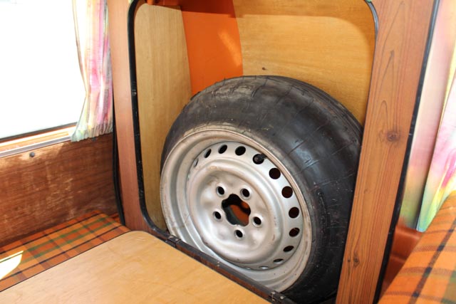 Vintage 1974 Volkswagen Pop-Up Transporter Bus