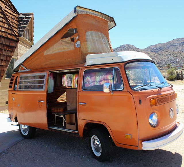 Vintage 1974 Volkswagen Pop-Up Transporter Bus