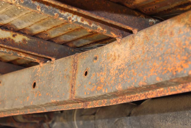 Vintage 1974 Volkswagen Pop-Up Transporter Bus