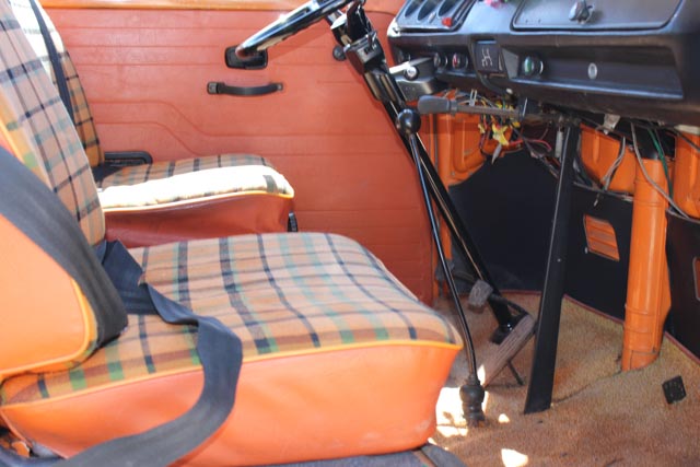 Vintage 1974 Volkswagen Pop-Up Transporter Bus