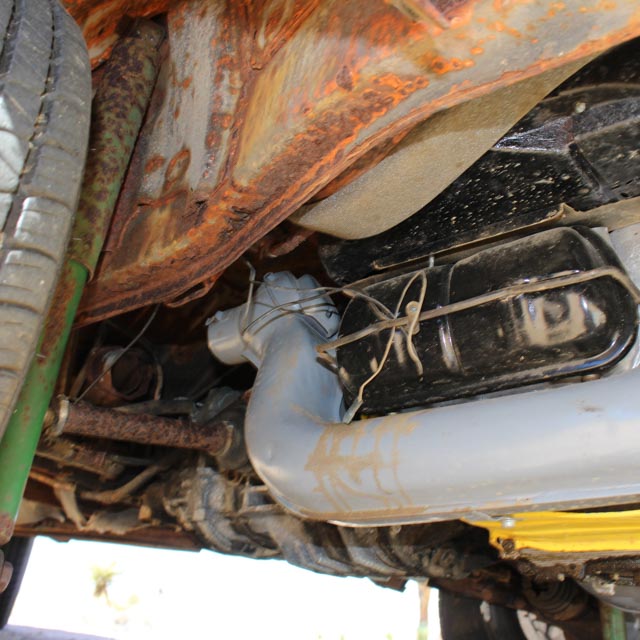 Vintage 1974 Volkswagen Pop-Up Transporter Bus