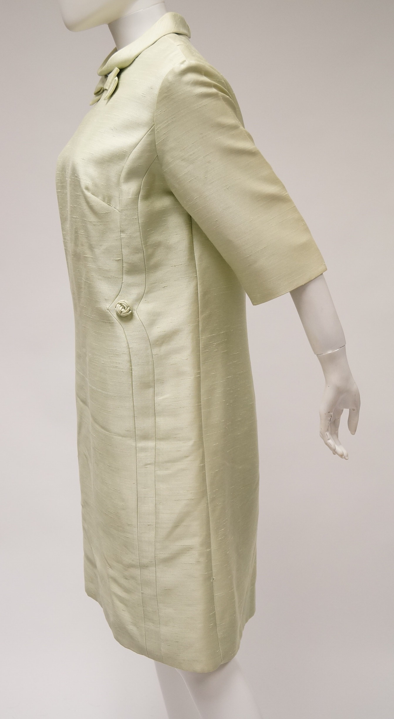 Vintage Style Shift Dress in Mint Green