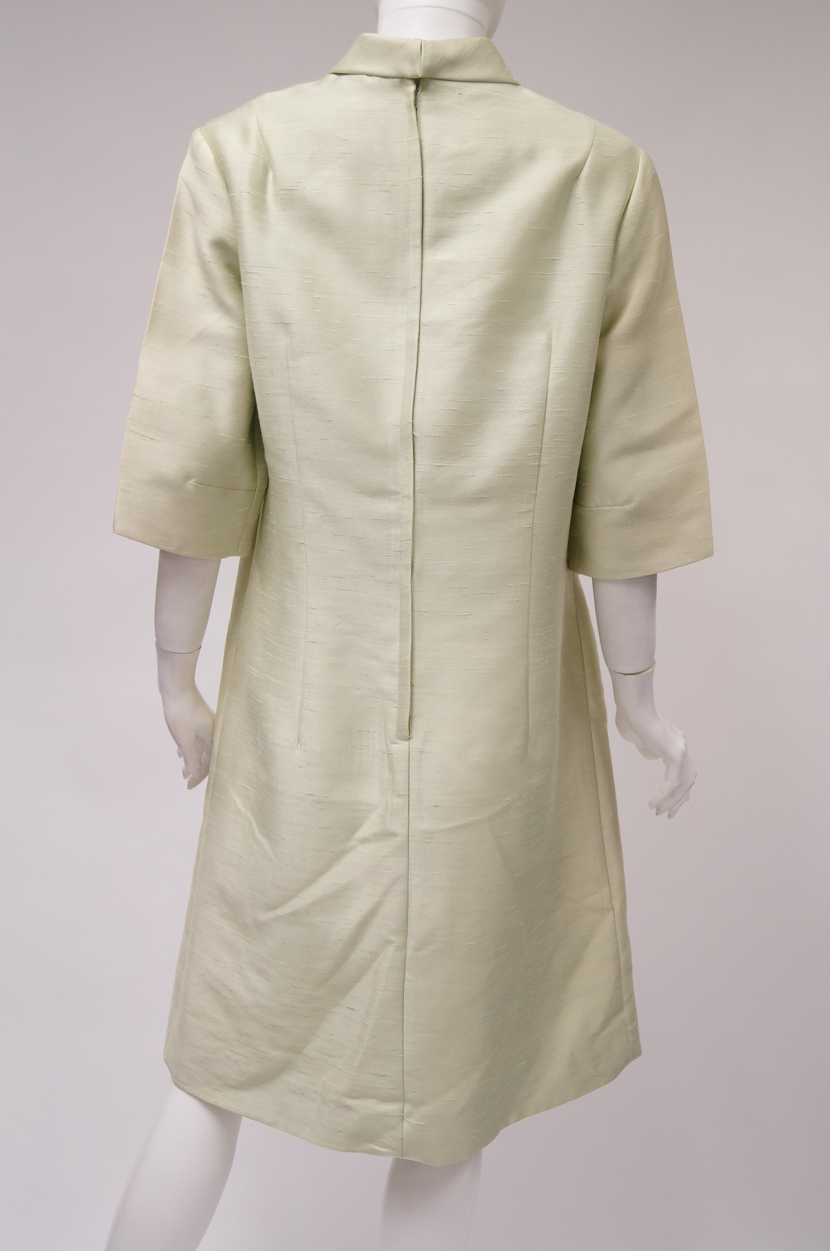 Vintage Style Shift Dress in Mint Green