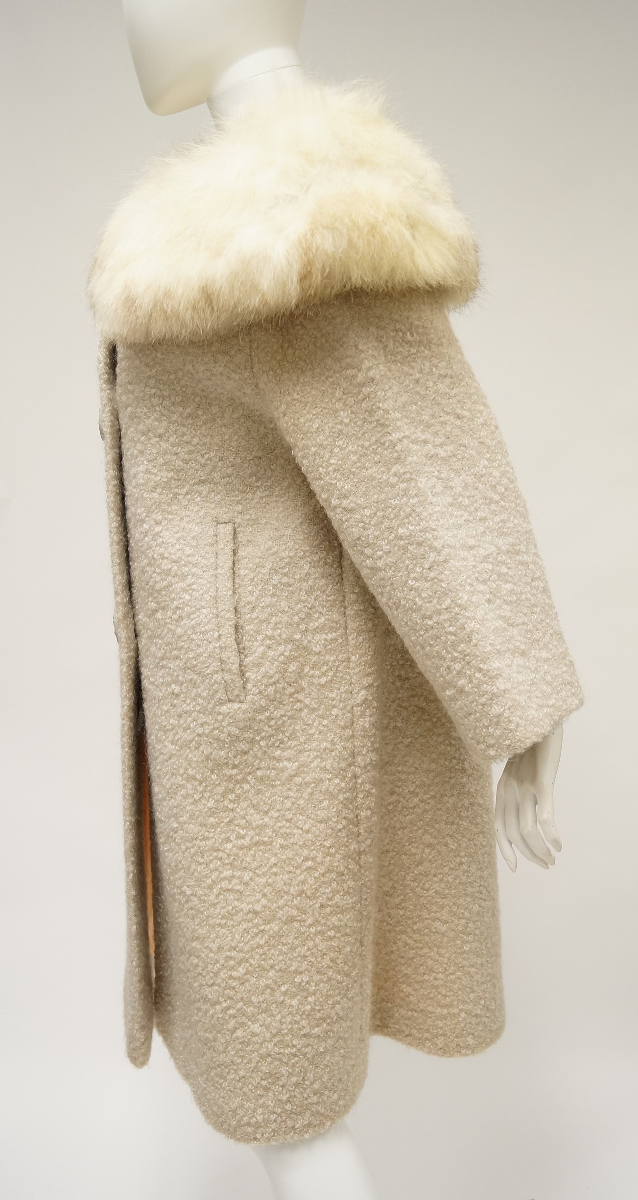 Women's Vintage Coat with Rabbit Fur Collar