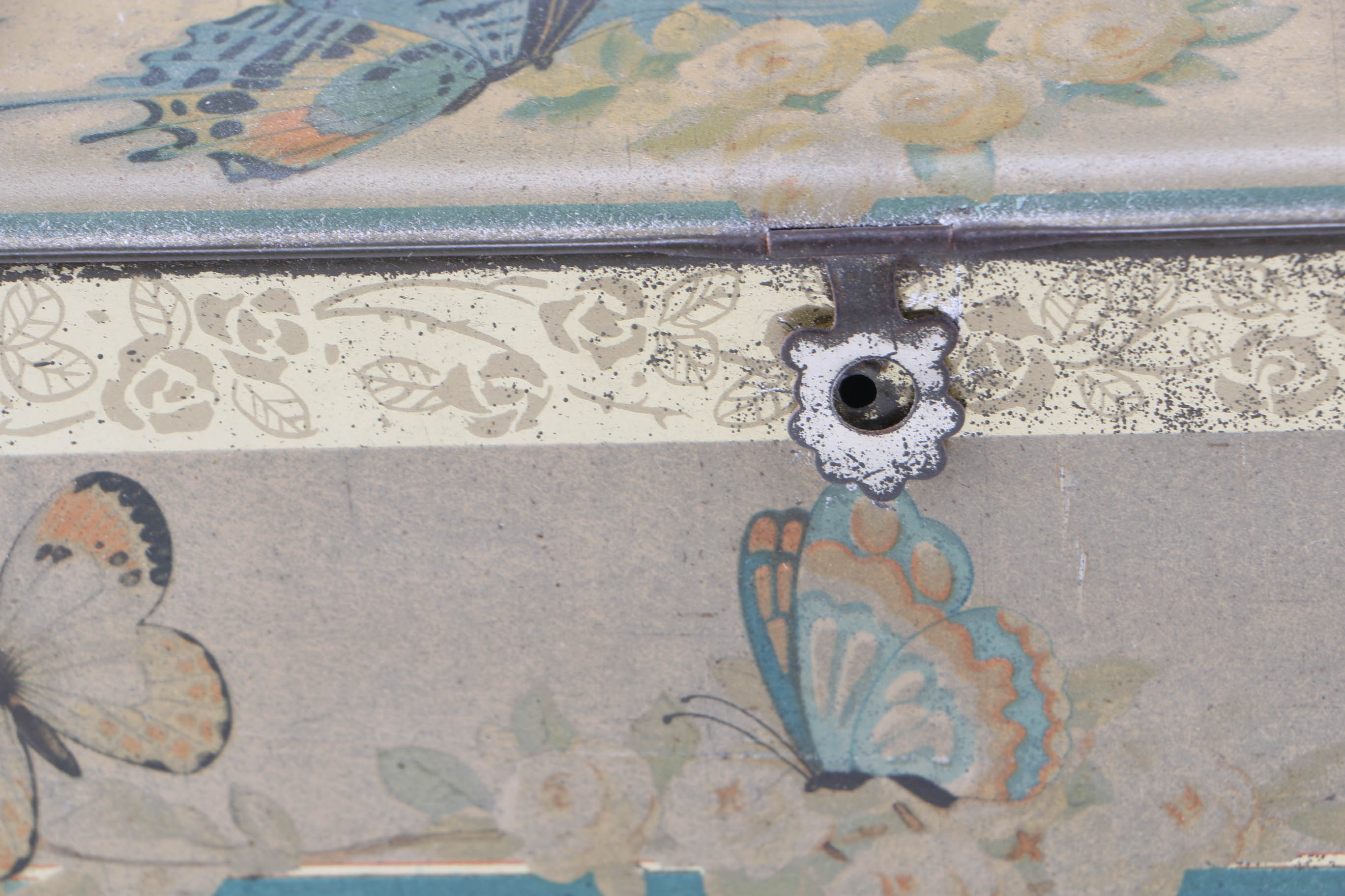 Vintage Cigar Box and Tin Chocolate Box