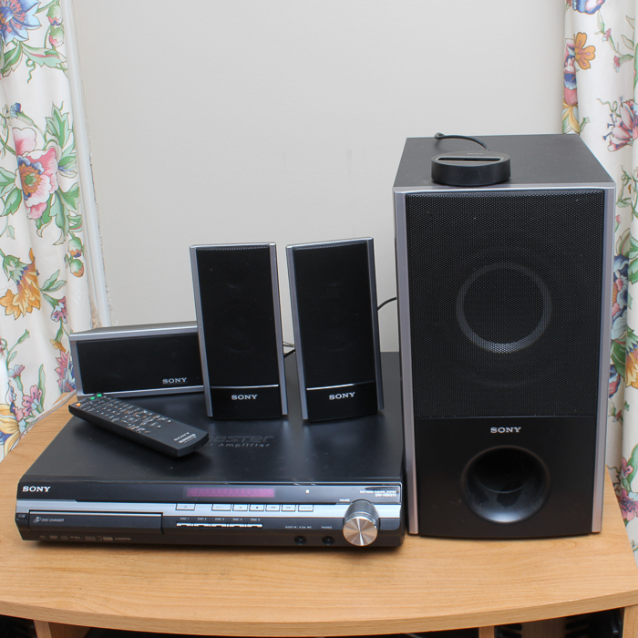 Sony DAV-HDX275 S-Master DVD Home Theater System and Speakers