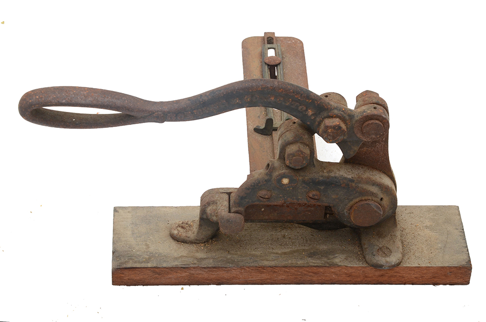 Late 1800s Golding "Pearl" Printing Press and Large Assortment of Metal Type