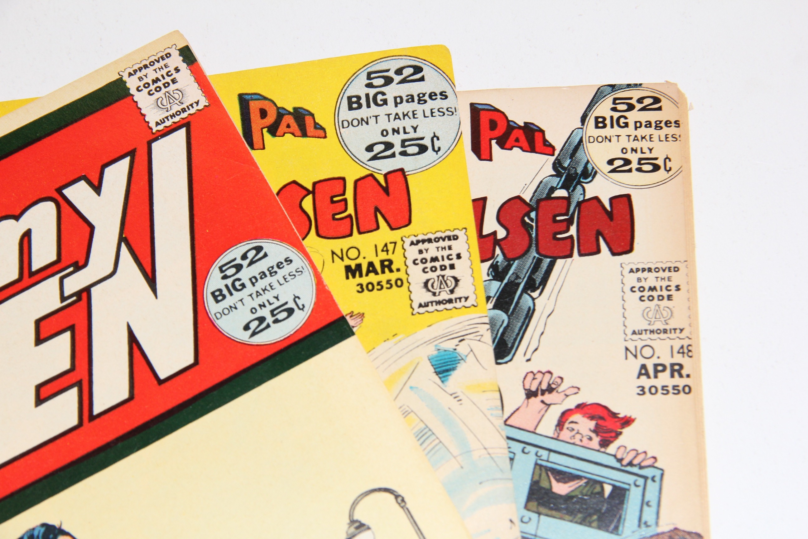 Collection of "Superman's Pal The New Jimmy Olsen" and 1984 mini-series "New Gods" Comics