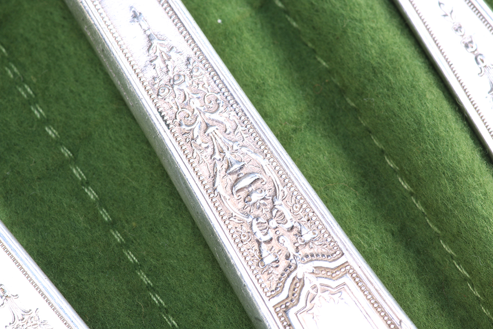 1847 Rogers Bros "Ancestral" Silver Plate Flatware Set