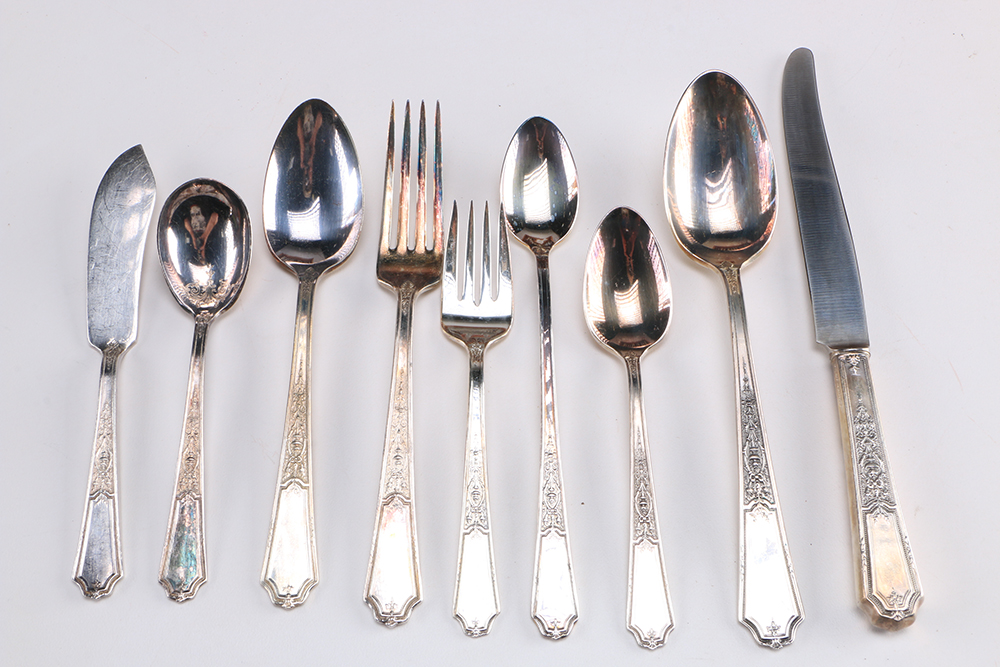 1847 Rogers Bros "Ancestral" Silver Plate Flatware Set