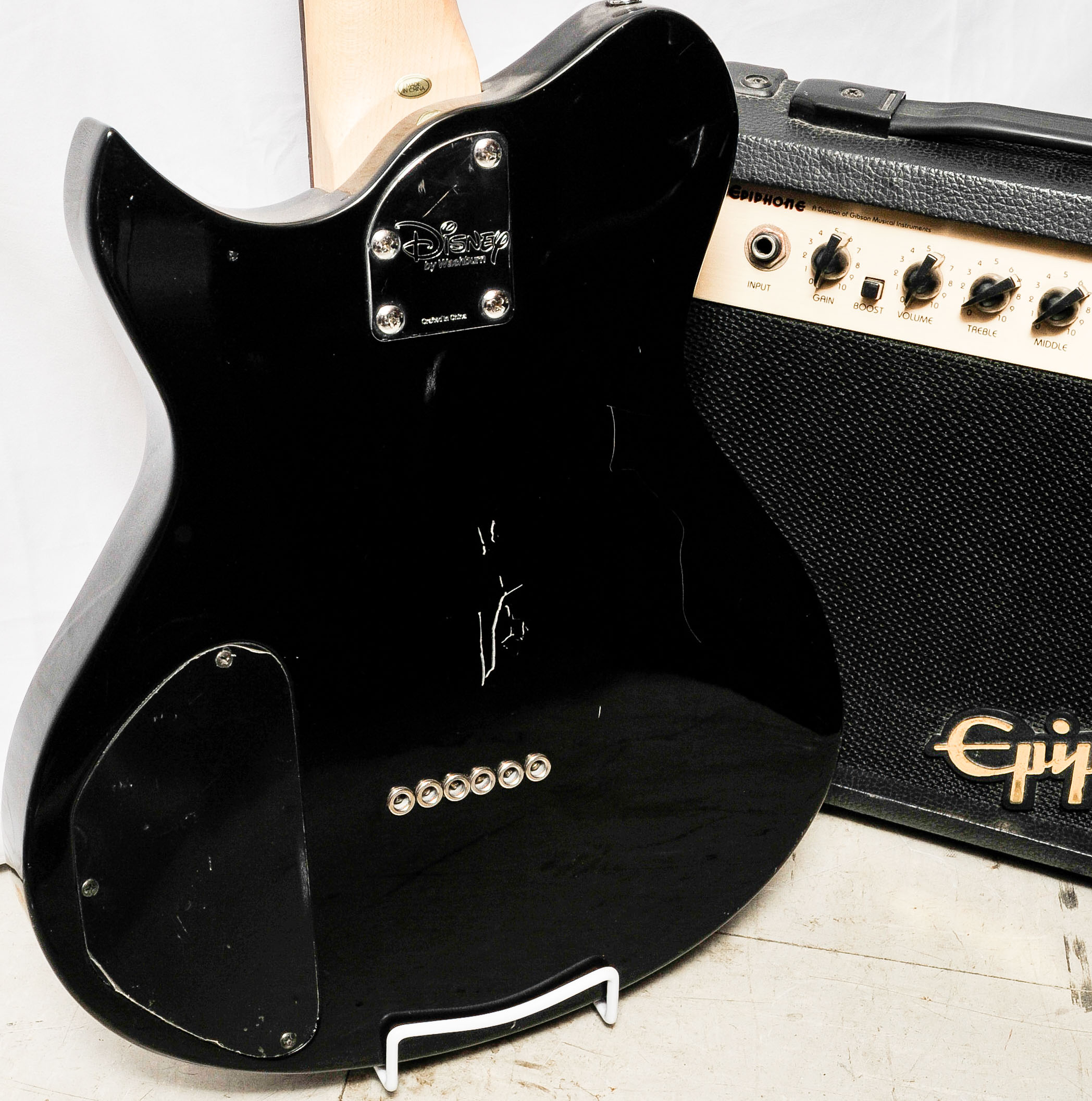 Disney by Washburn Camp Rock Kids Electric Guitar with Epiphone Studio 10S Amplifier