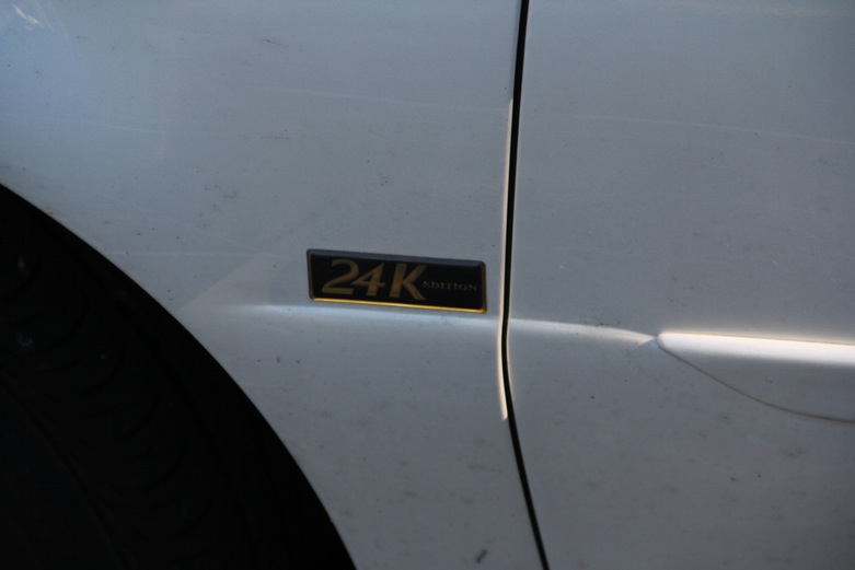 2001 Cadillac Deville 24K Edition Sedan