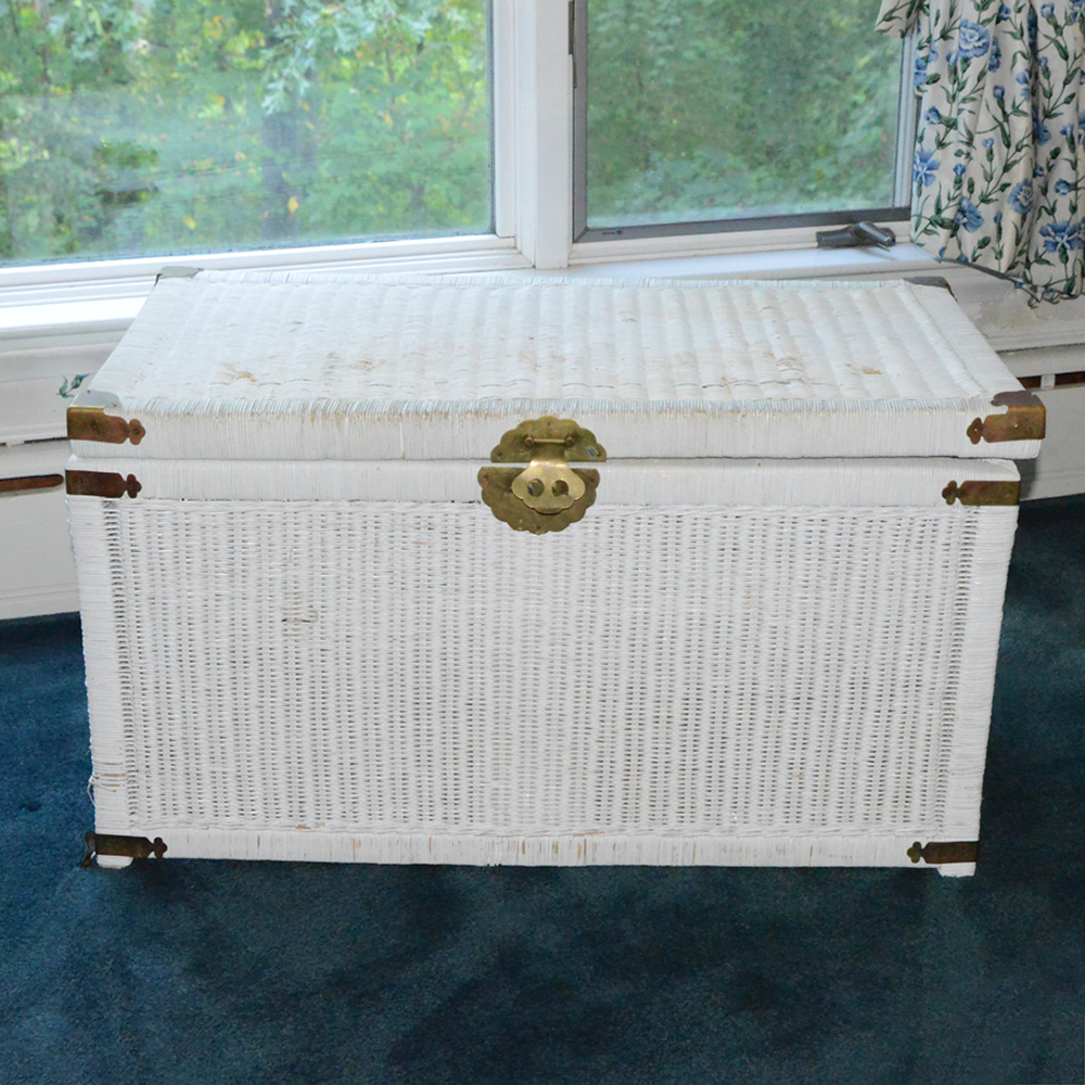 Wicker Blanket Chest