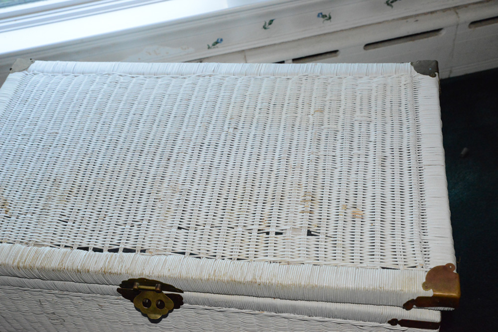 Wicker Blanket Chest