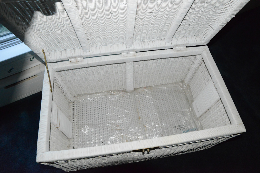 Wicker Blanket Chest