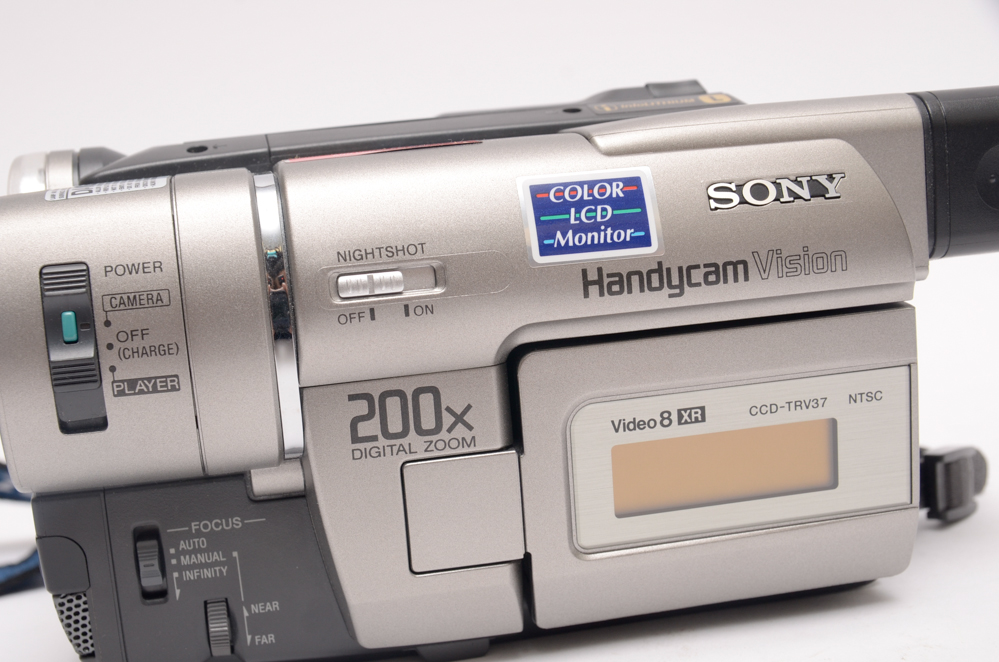 Sony Handycam CCD-TRV37 Camcorder With Night Mode