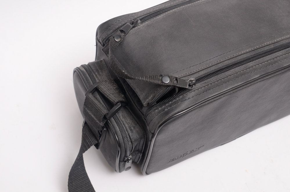 Sony Handycam CCD-TRV37 Camcorder With Night Mode