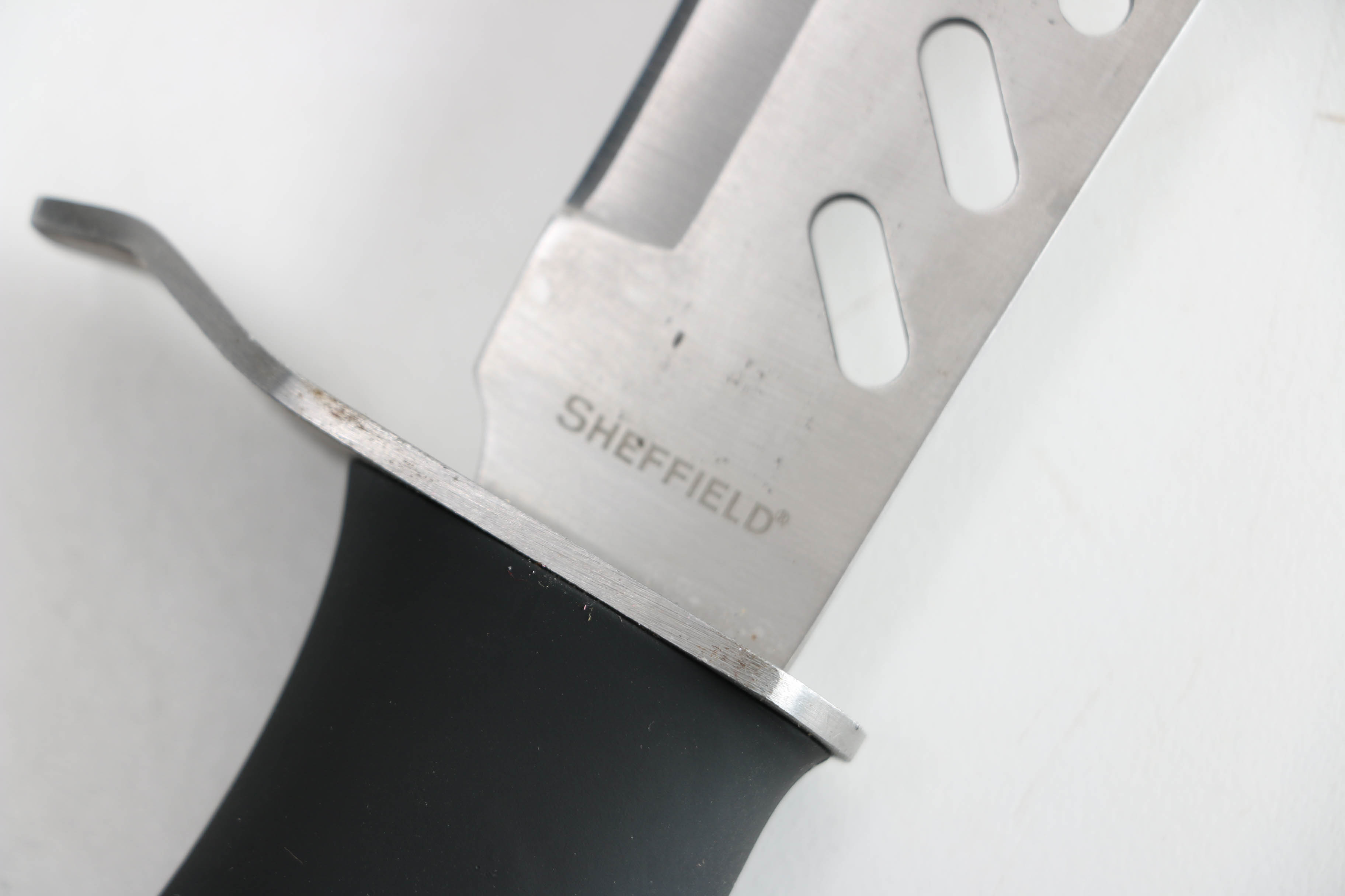 Sheffield "Rogue" 7" Knife and Sheathe.