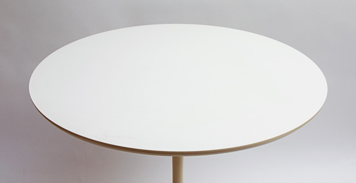 Saarenin Inspired White Side Tulip Table