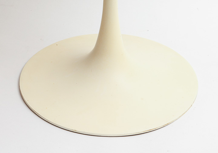 Saarenin Inspired White Side Tulip Table