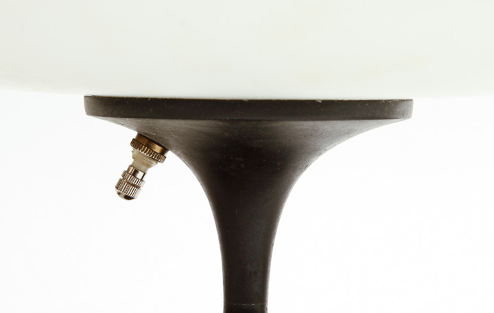 Pair of Vintage Saarinen-Style Laurel Mushroom Table Lamps