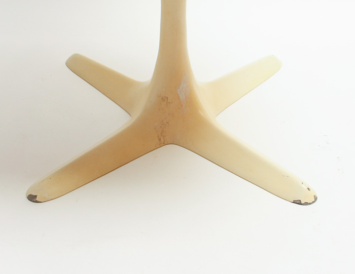 Set of Saarinen-Style White Tulip Dining Chairs