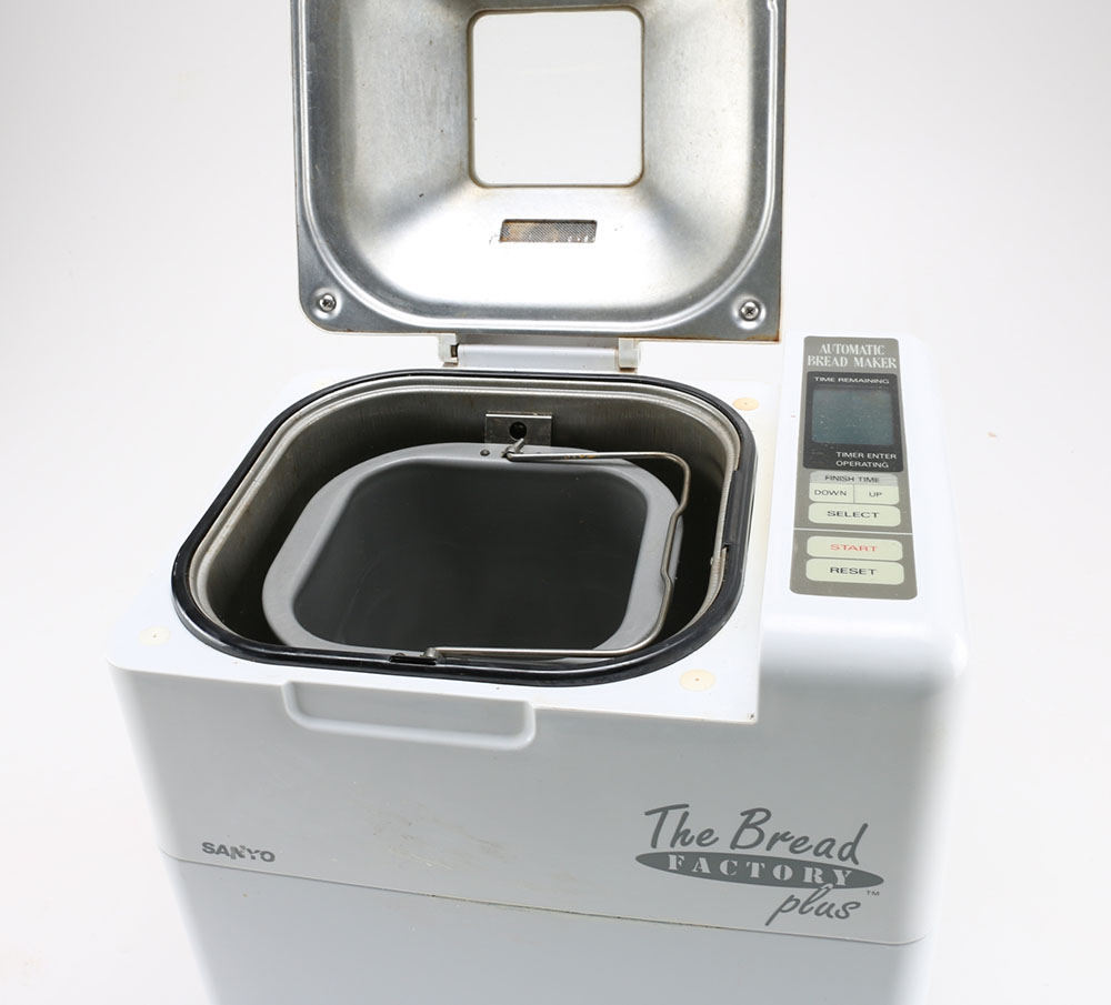 Sanyo "The Bread Factory Plus" Machine