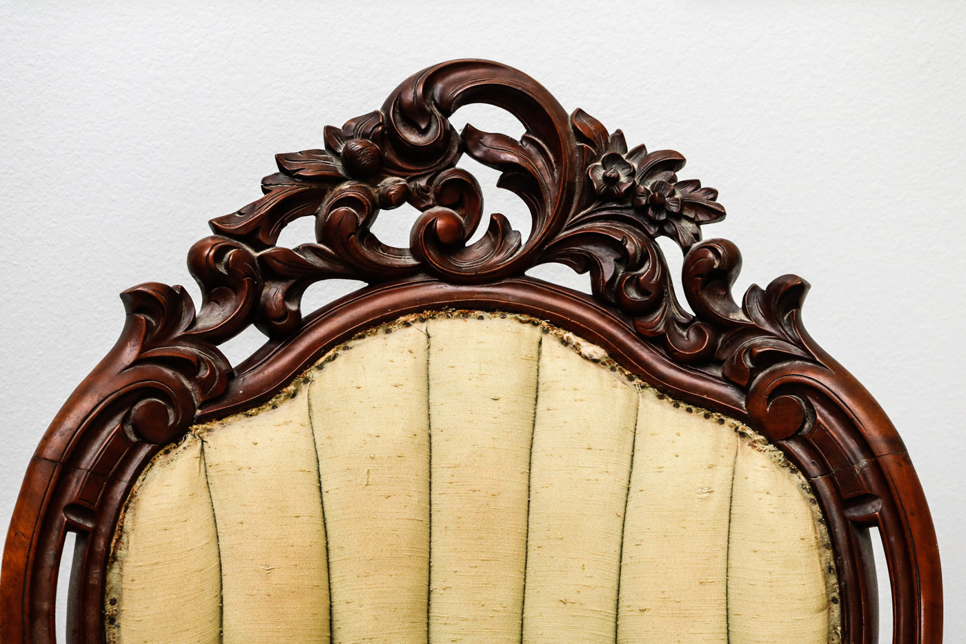 Mid 19th Century Victorian Rococo Revival Parlor Chair