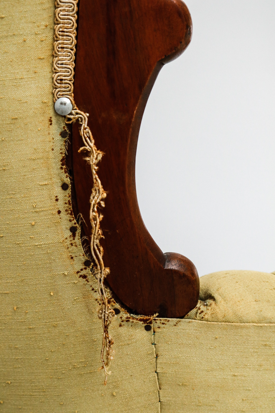 Mid 19th Century Victorian Rococo Revival Parlor Chair