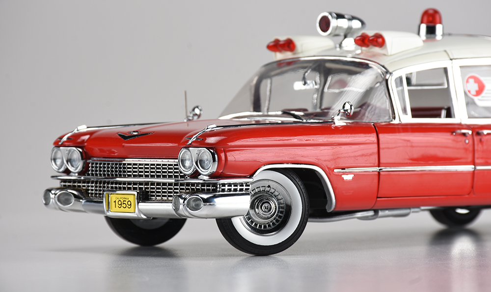 1959 Cadillac Superior Crown Royale Ambulance Die-cast Car