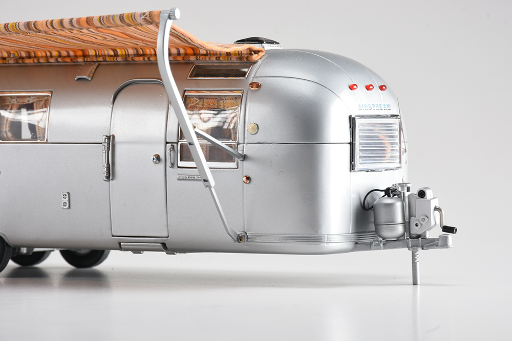 Limited Edition Franklin Mint 1968 Airstream Trailer