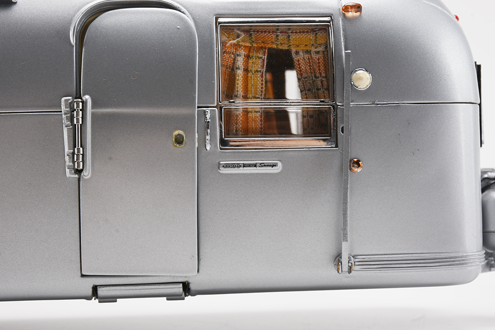 Limited Edition Franklin Mint 1968 Airstream Trailer