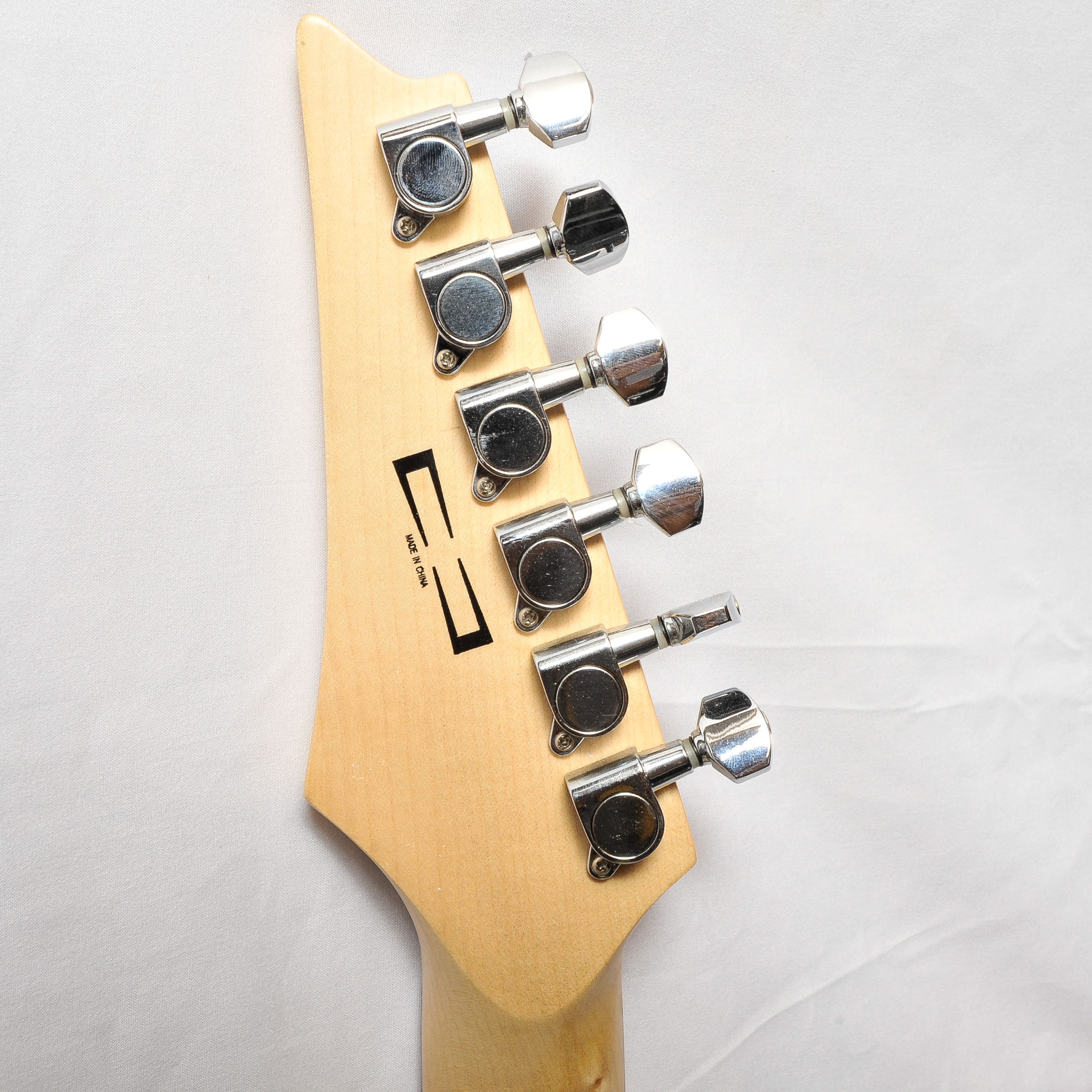 Ibanez GIO Electric Guitar and Crate GX-15 Practice Amplifier