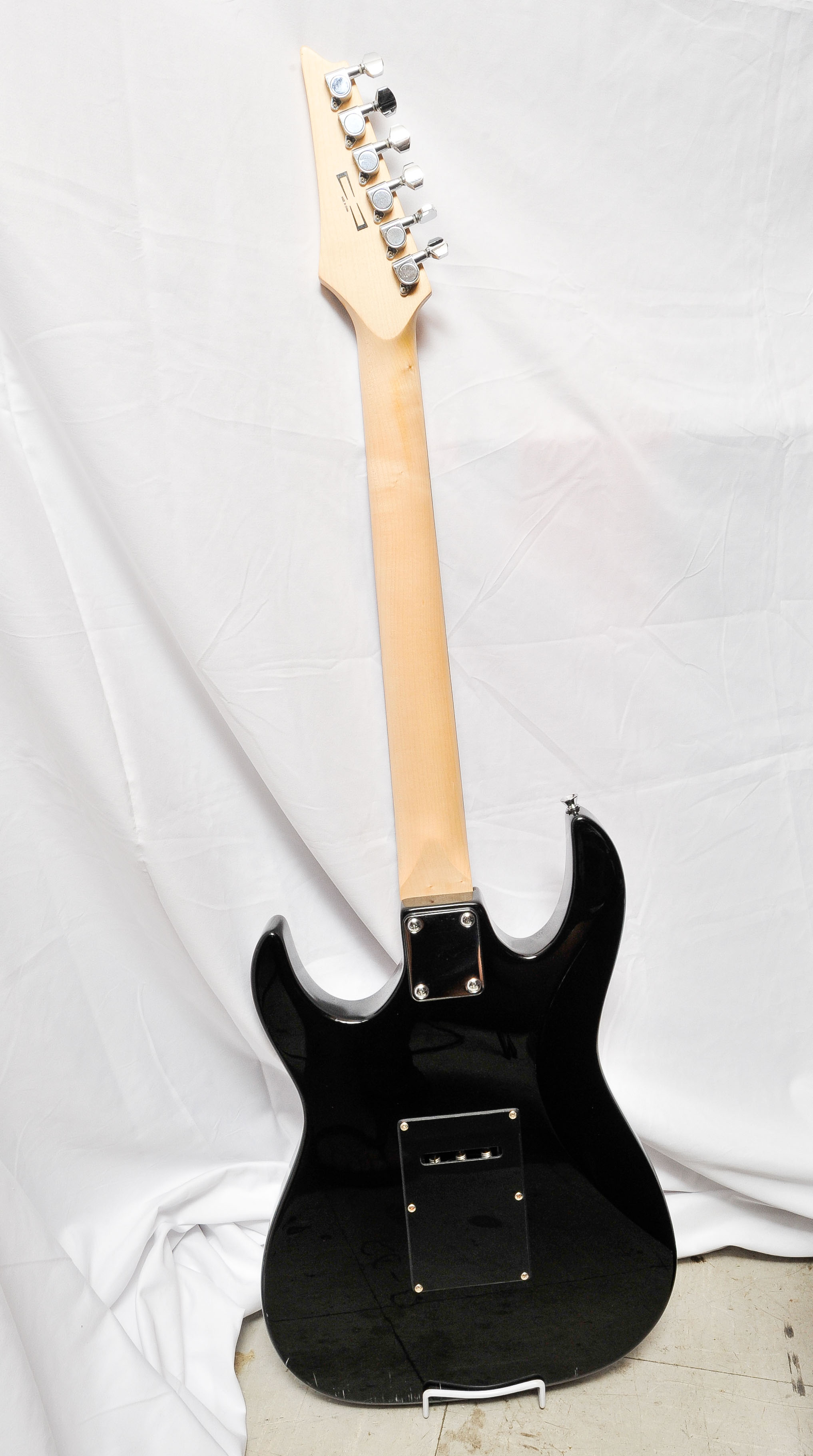 Ibanez GIO Electric Guitar and Crate GX-15 Practice Amplifier