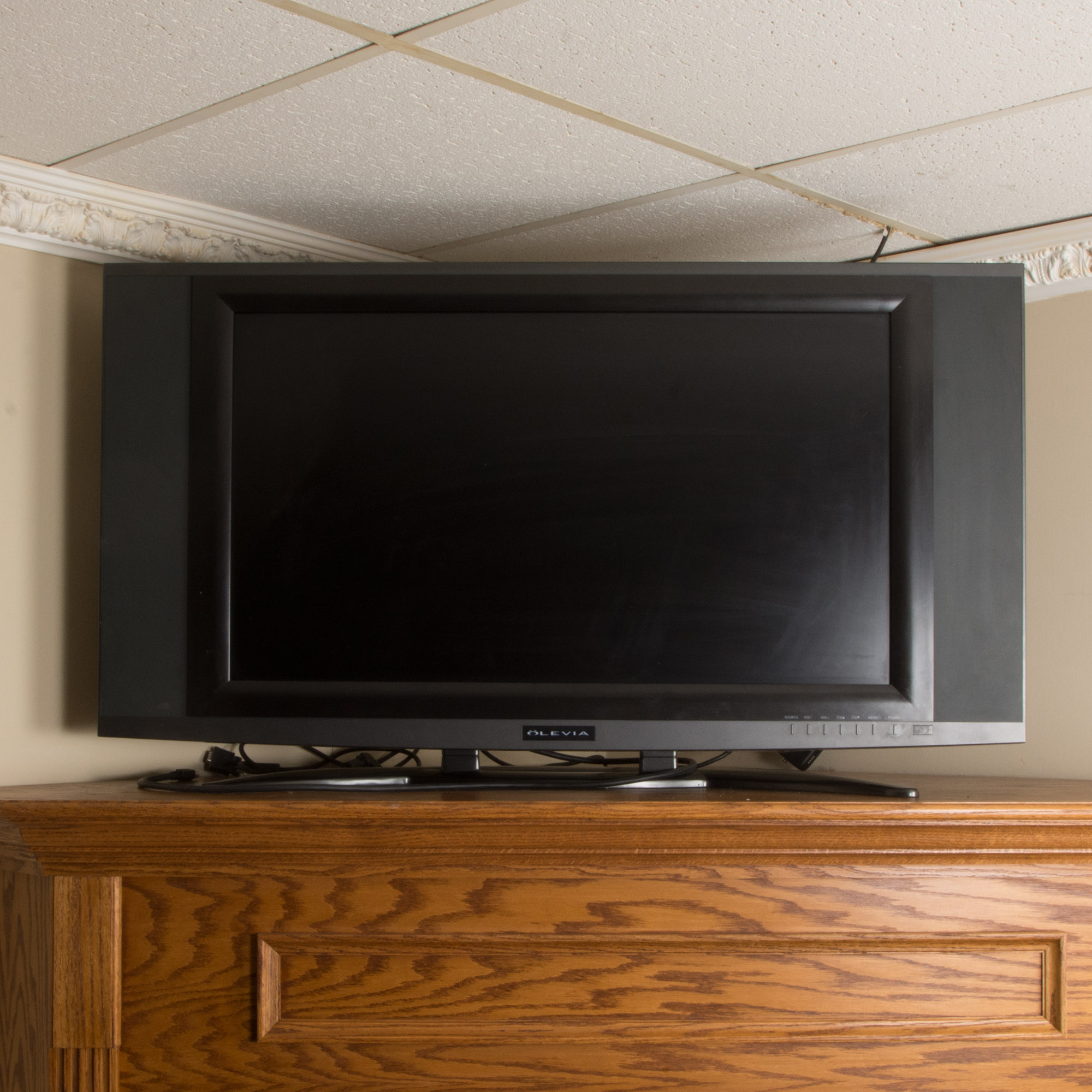 Olevia 37" LCD Television