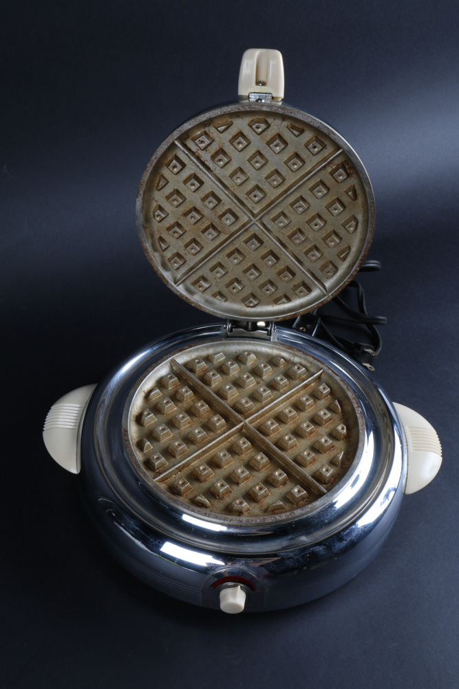 Vintage 1950s General Electric Chrome Waffle Iron