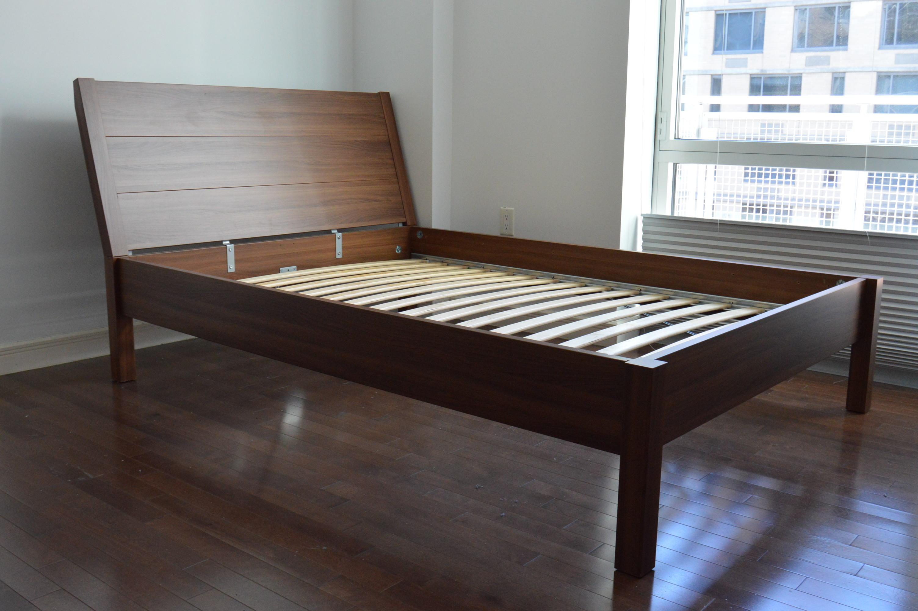 Modern Full Size Bed