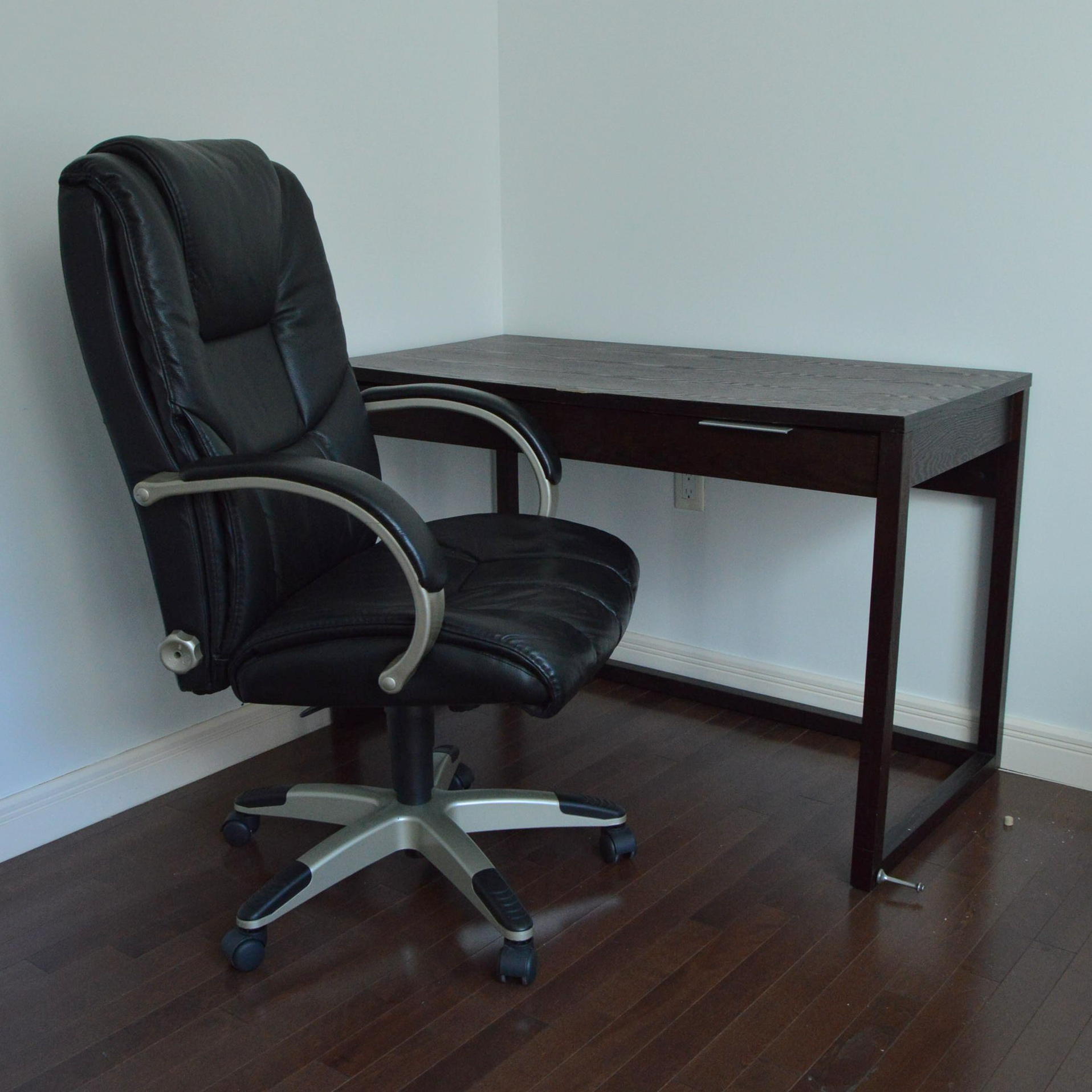 Oak Office Desk and Executive Style Chair