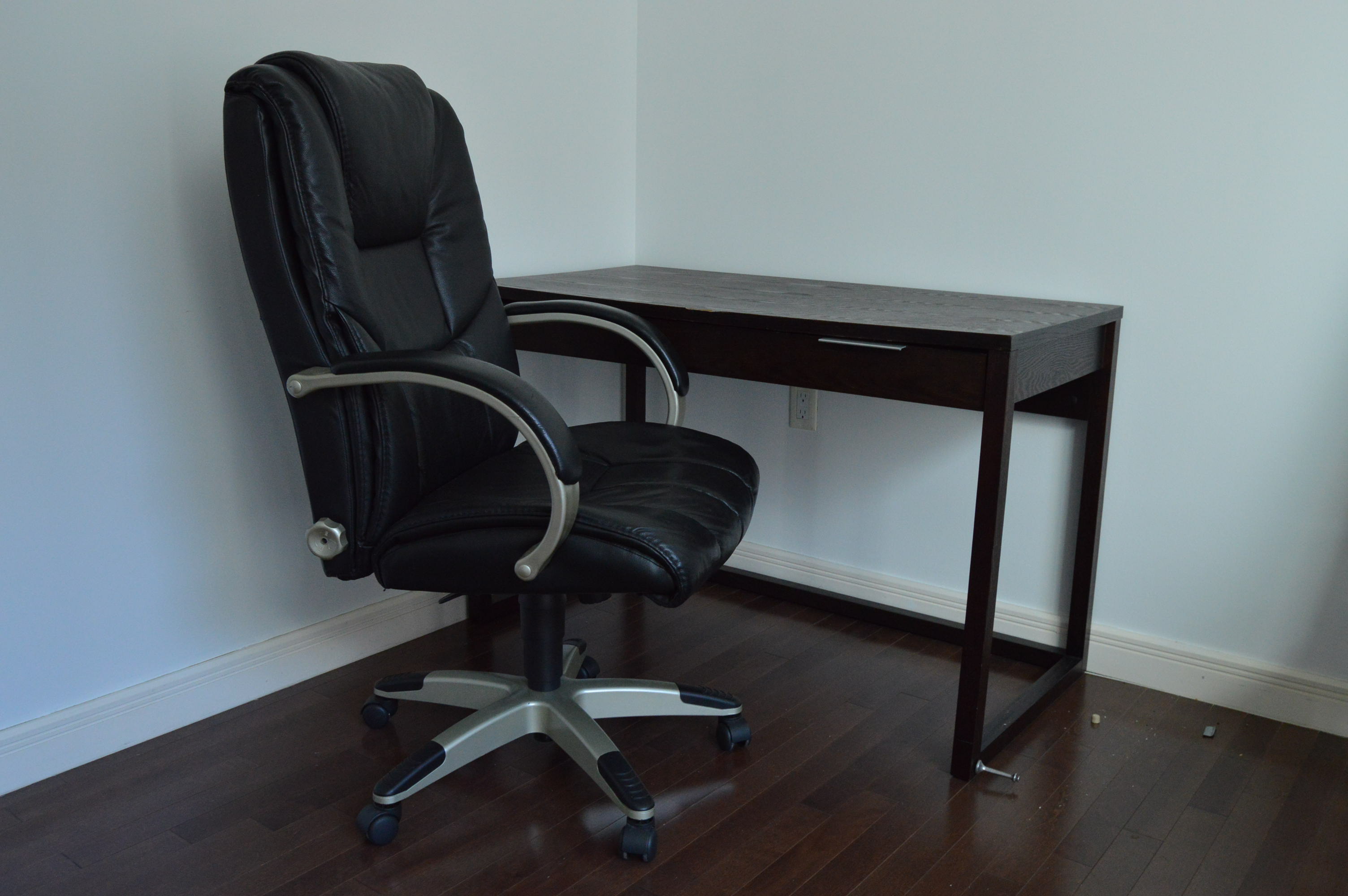 Oak Office Desk and Executive Style Chair