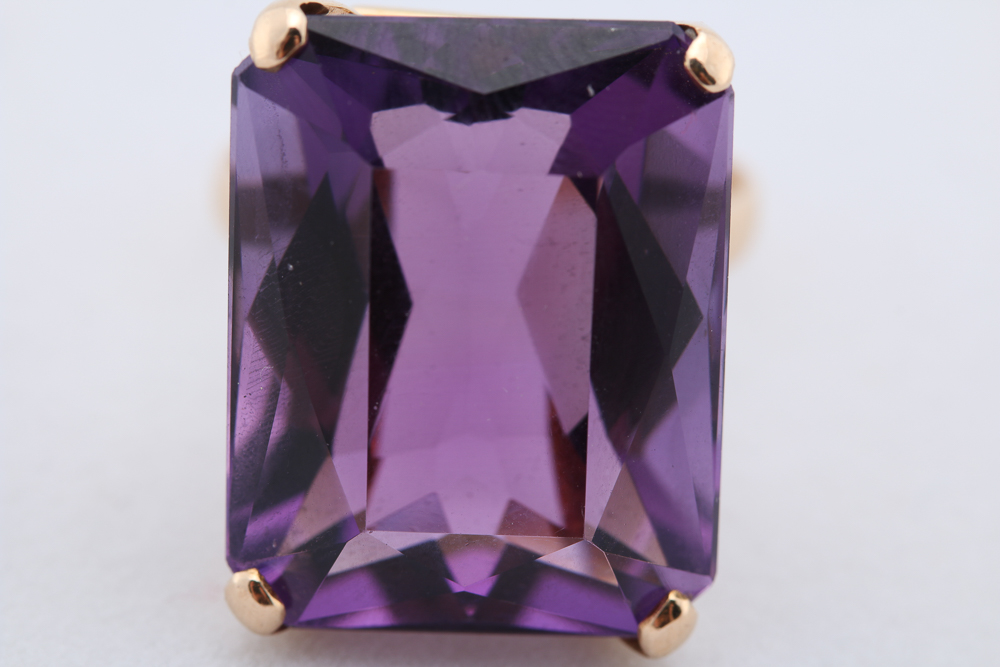 10K Yellow Gold Amethyst Ring