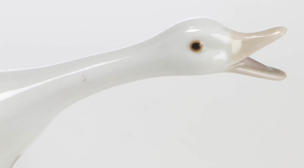 Lladro Daisa Porcelain Goose Figurine