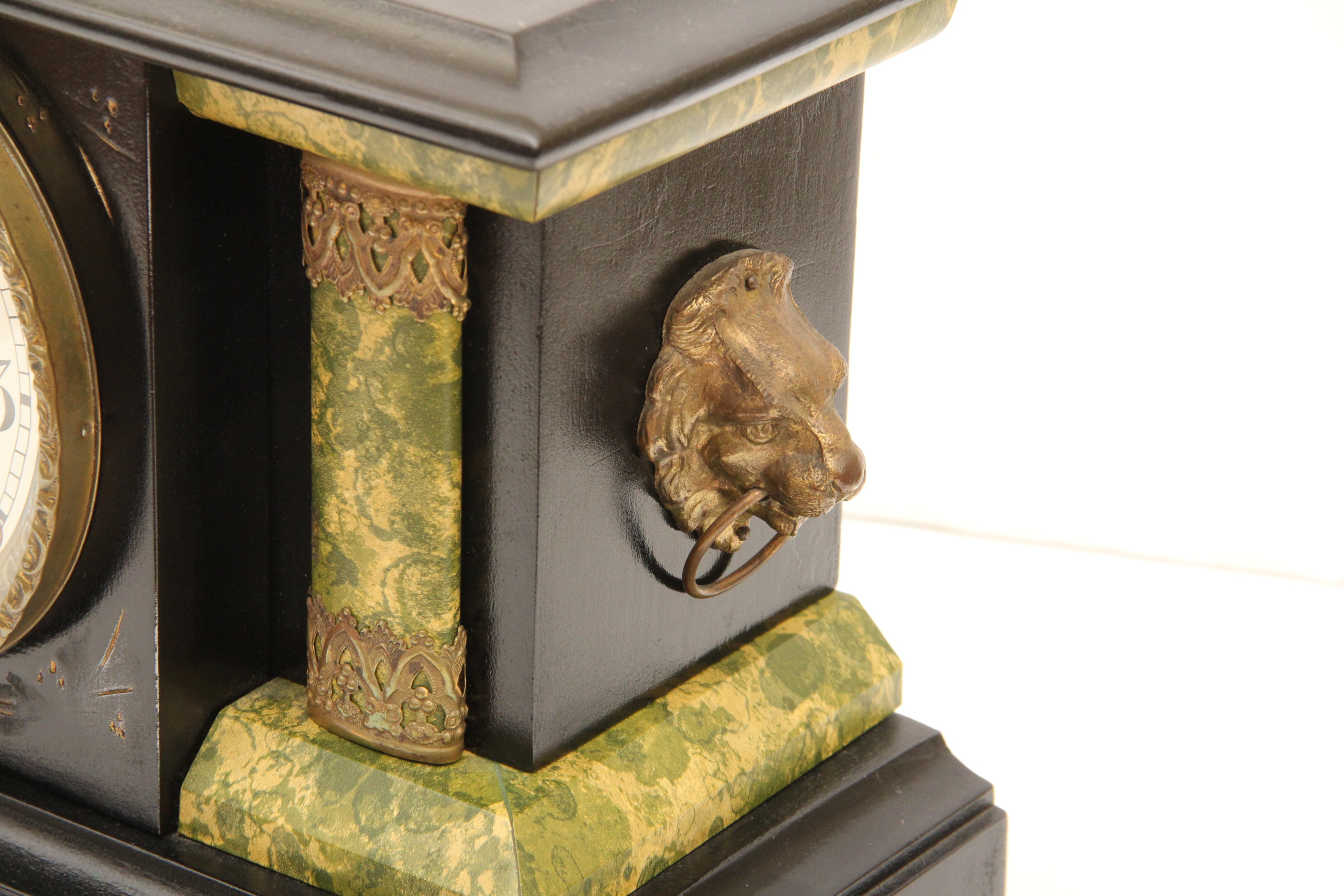 Vintage Wm. L. Gilbert Mantel Clock