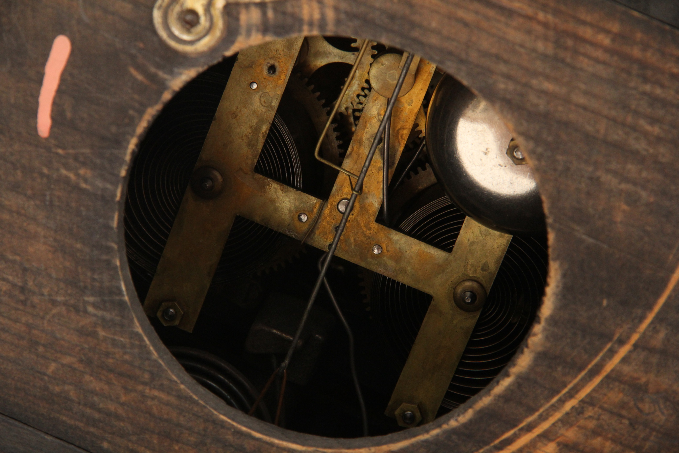 Vintage Wm. L. Gilbert Mantel Clock