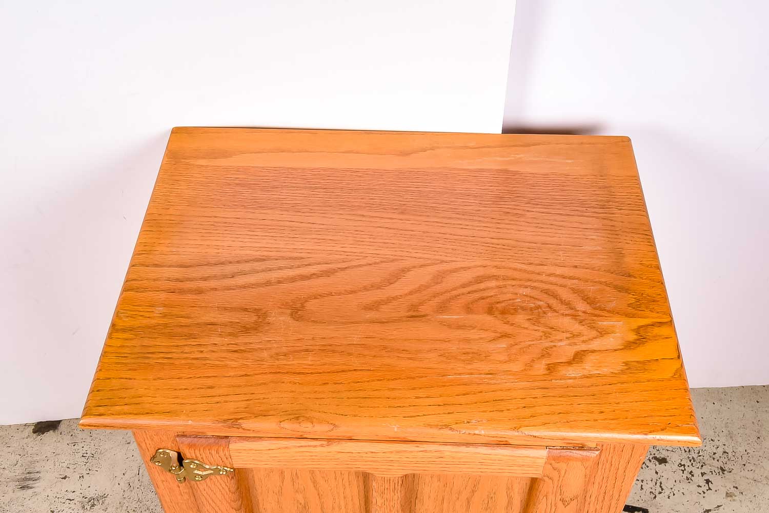 "White Clad" Ice Chest-Style Cabinet