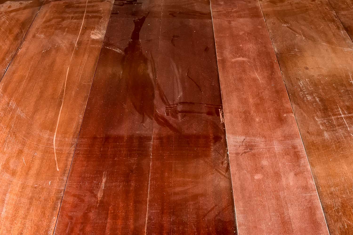 Vintage Duncan Phyfe Style Mahogany Dining Table