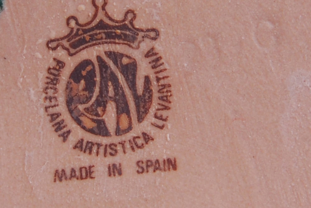 PAL Porcelana Artistica Levantina Figurines